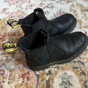 2976 Slip Resistant Leather Chelsea Dr. Martens
